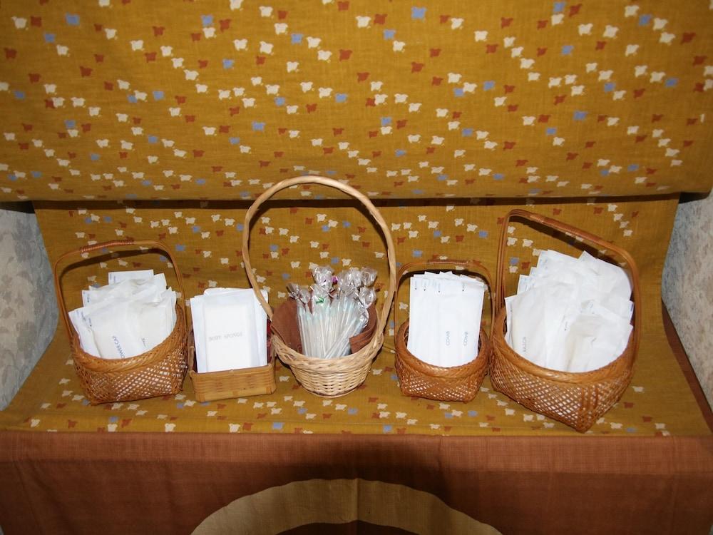 Miyajima Hotel New Kotobuki Hatsukaichi Exteriör bild