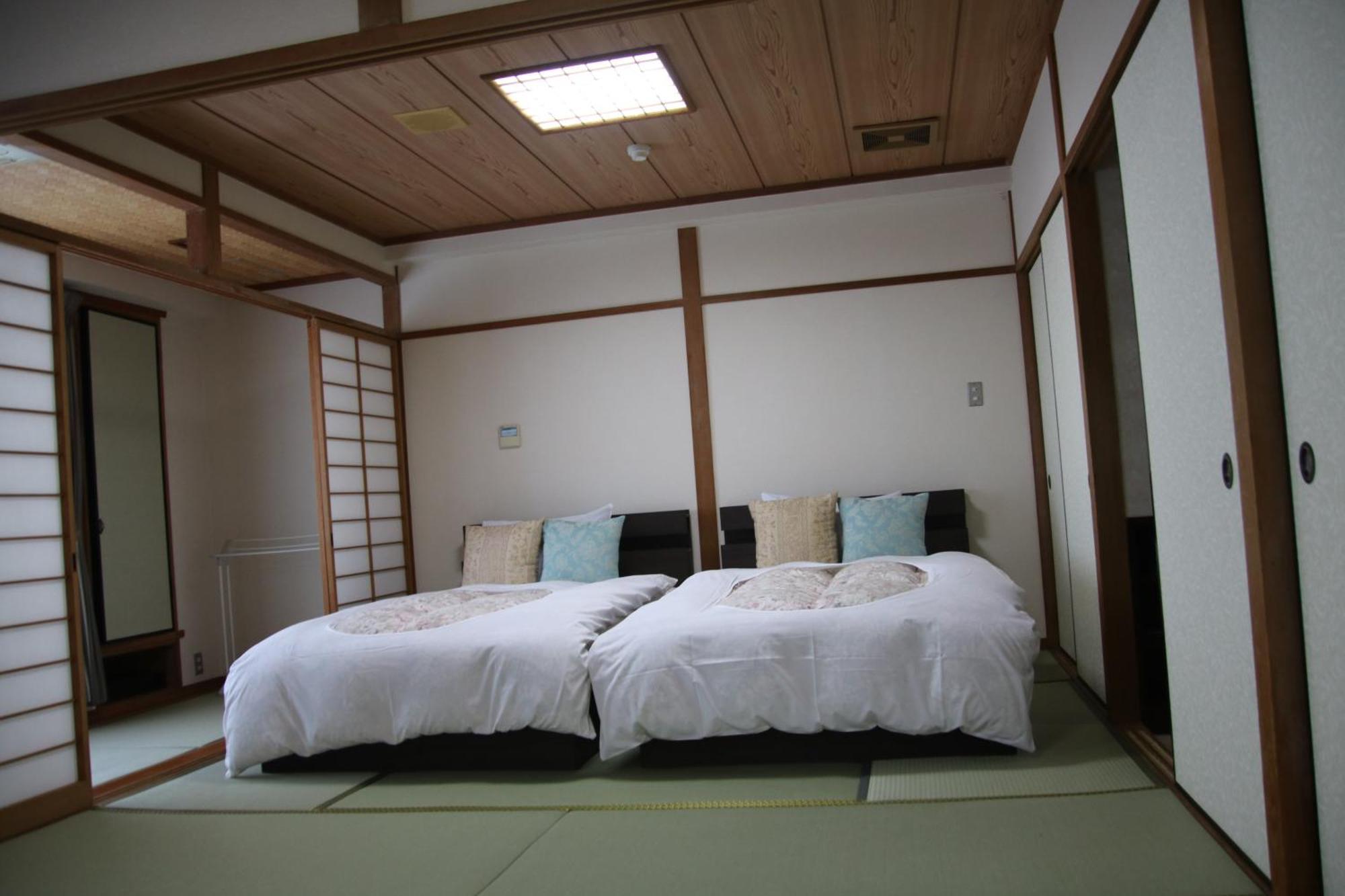 Miyajima Hotel New Kotobuki Hatsukaichi Exteriör bild